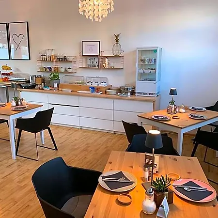 Hotel Prinz Carl 3*