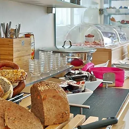 Prinz Carl Hotel 3*